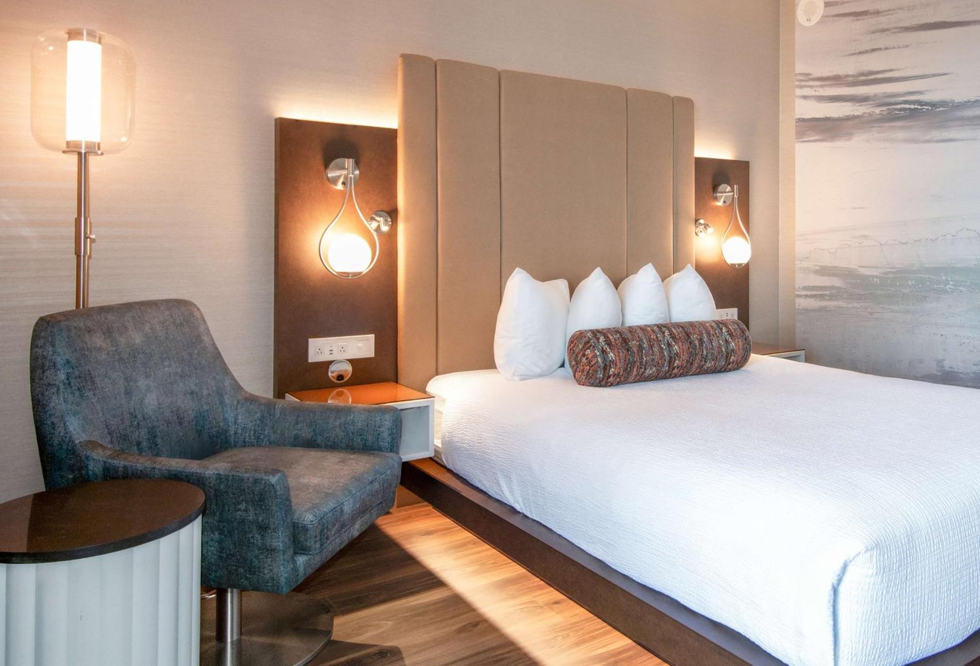 โคสต์ วิกตอเรีย โฮเทล แอนด์ มารินา บาย เอพีเอ Hotel ภายนอก รูปภาพ